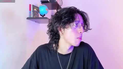 Manuel online show from 09.19.25