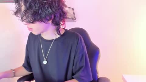 Manuel online show from 10.10.25