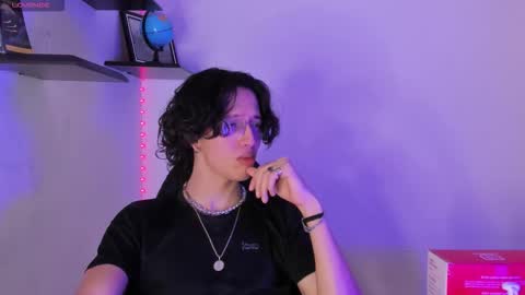 Manuel online show from 11.15.25