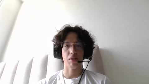 Manuel online show from 03.04.26