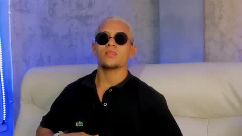 Manuel online show from 11.18.25