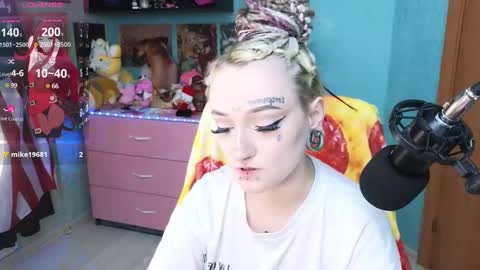 Snapshot of manuela_unicorn chatting on 02.02.25 Manuela online show from 02.02.25