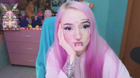 Snapshot of manuela_unicorn chatting on 09.24.25 Manuela online show from 09.24.25