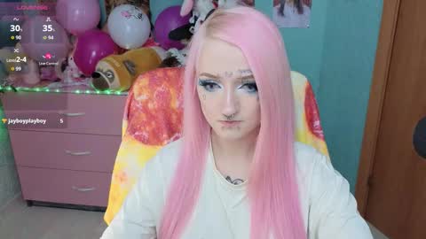 Manuela online show from 12.19.25