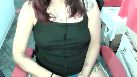 Manu Escarlate online show from 02.20.26