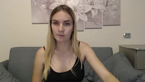 Snapshot of manyamania chatting on 10.01.25 Prosto Maria online show from 10.01.25