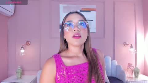 Snapshot of mara_brooks chatting on 02.19.25 Mara online show from 02.19.25