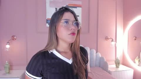 Snapshot of mara_brooks chatting on 03.09.25 Mara online show from 03.09.25