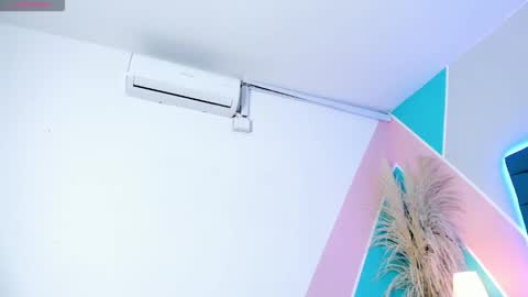 mara_winters_ online show from 12.21.25