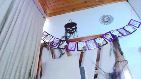 maraa_x online show from 10.09.25