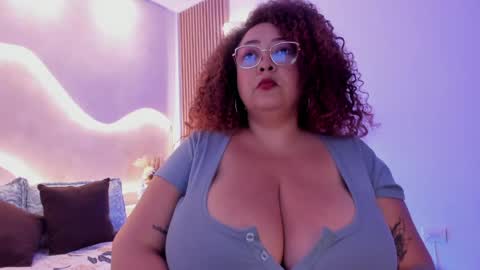 Snapshot of maraasweet chatting on 05.05.26 Mrs. Sweet online show from 05.05.26