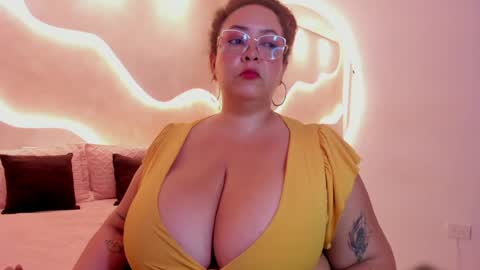 Snapshot of maraasweet chatting on 06.02.26 Mrs. Sweet online show from 06.02.26