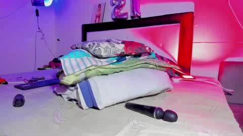 maralinette22 online show from 01.17.25