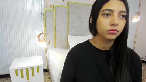 Snapshot of maraluna_ chatting on 01.17.26 Maraluna online show from 01.17.26