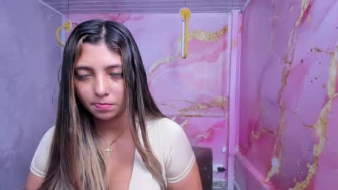 Snapshot of maraluna_ chatting on 04.01.26 Maraluna online show from 04.01.26