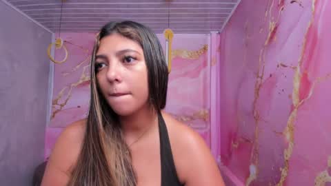 Snapshot of maraluna_ chatting on 04.04.26 Maraluna online show from 04.04.26