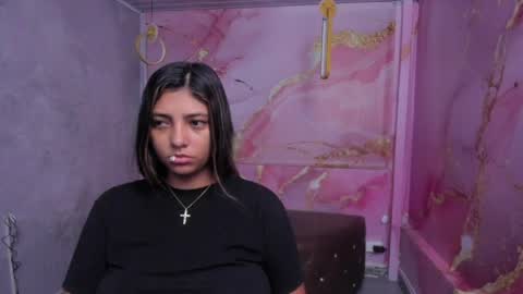 Snapshot of maraluna_ chatting on 04.07.26 Maraluna online show from 04.07.26