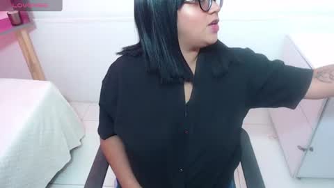 Snapshot of marasilk chatting on 06.11.26 Mara Silk online show from 06.11.26