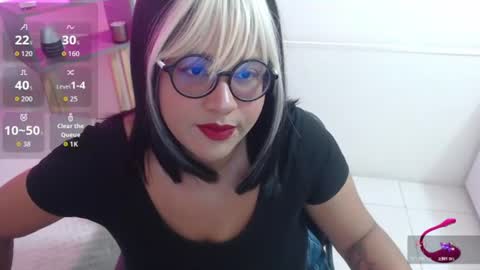 Snapshot of marasilk chatting on 06.28.26 Mara Silk online show from 06.28.26