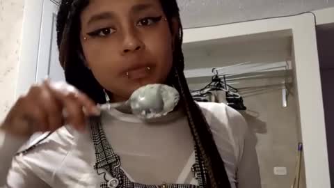 Snapshot of marceline_abadeer00 chatting on 12.25.24 Michell Dayan online show from 12.25.24