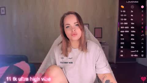 Snapshot of marcelinepeach chatting on 09.18.25 Sara online show from 09.18.25