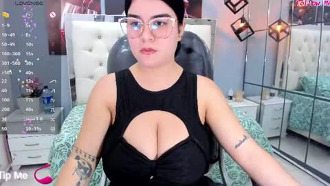 Snapshot of marcella_hill chatting on 07.16.26 Marcella Hill online show from 07.16.26