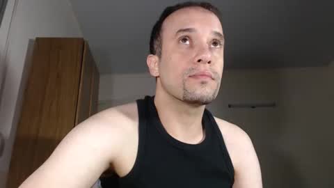 Snapshot of marcelsoltero chatting on 02.20.25 marcnashio online show from 02.20.25