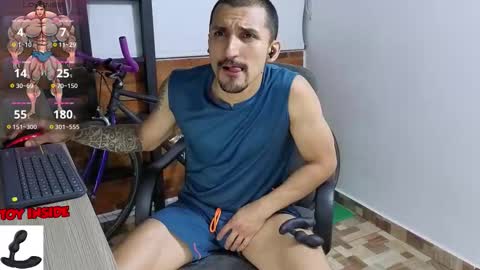 Marck  Independent model  online show from 09.19.25