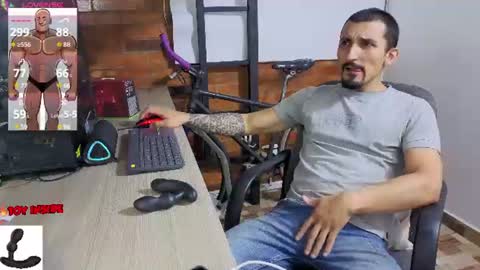 Snapshot of marckmuscle chatting on 07.05.26 Marck Independent model online show from 07.05.26