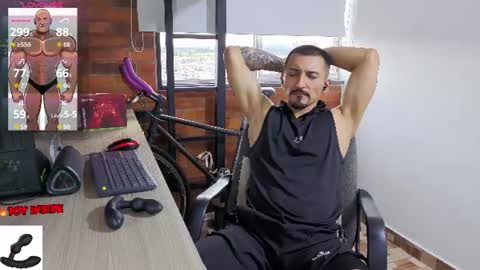 Snapshot of marckmuscle chatting on 07.08.26 Marck Independent model online show from 07.08.26