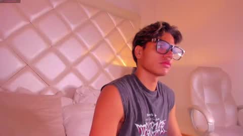 Snapshot of marco_deluxe chatting on 05.29.26 marco_deluxe online show from 05.29.26