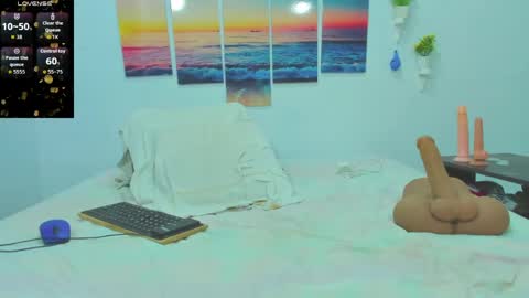 Snapshot of marcojohnsoon chatting on 05.29.26 Marco Luis online show from 05.29.26