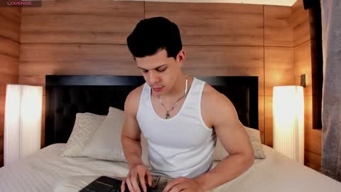 Marco Sullivan online show from 02.12.25