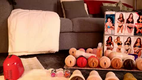 Snapshot of marcsx chatting on 03.18.26 Marc online show from 03.18.26