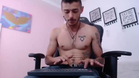 Snapshot of marcus_or_ chatting on 09.21.25 marcus_or_ online show from 09.21.25