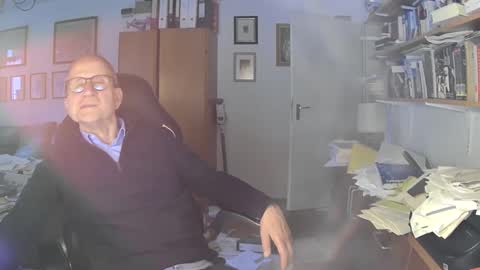 Snapshot of marginalie chatting on 02.02.25 marginalie online show from 02.02.25