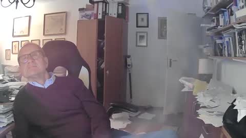 Snapshot of marginalie chatting on 03.07.25 marginalie online show from 03.07.25