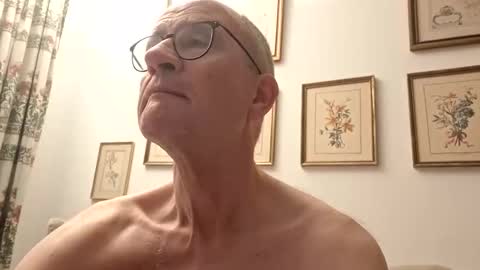 Snapshot of marginalie chatting on 10.28.25 marginalie online show from 10.28.25