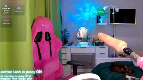 Snapshot of margohotty chatting on 10.04.25 Margo for you online show from 10.04.25