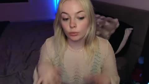 Snapshot of margot_robbie7 chatting on 07.08.26 margot_robbie7 online show from 07.08.26