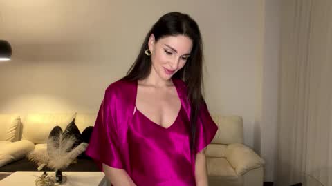 Margot online show from 11.30.25