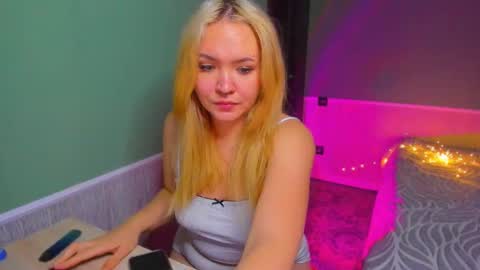 Kiku and Marii - online show from 11.03.25