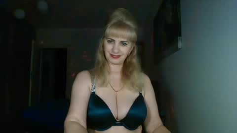 Snapshot of maria_anna_mmm chatting on 06.13.26 maria_anna_mmm online show from 06.13.26