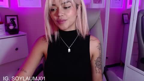  Instagram soymj01 online show from 11.26.25