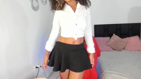 V A N E S S A  online show from 03.12.25