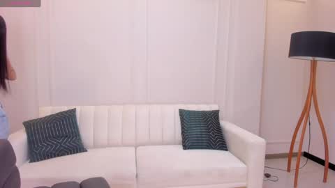 MARIA HERRERA  online show from 12.10.24