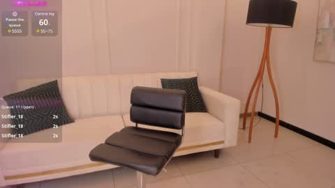 MARIA HERRERA  online show from 12.11.24