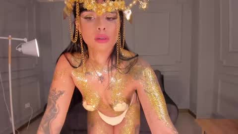 MARIA HERRERA  online show from 01.27.25