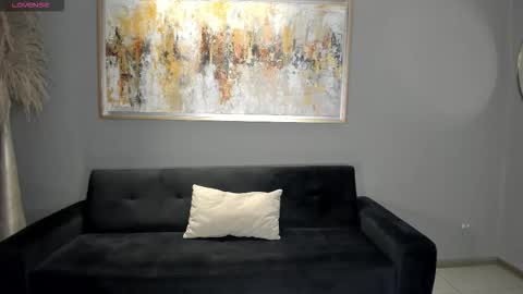 MARIA HERRERA  online show from 12.14.25