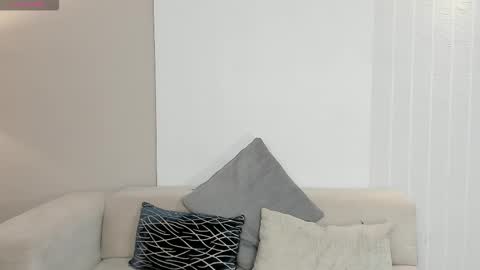 MARIA HERRERA  online show from 02.18.26